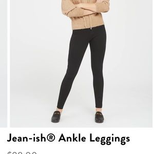Spanx Jean-ish ankle legging. Color - Black